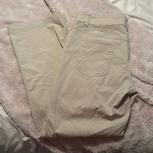 Colombia Khaki Hiking pants Size 14s slight boot cut with front and back pockets
